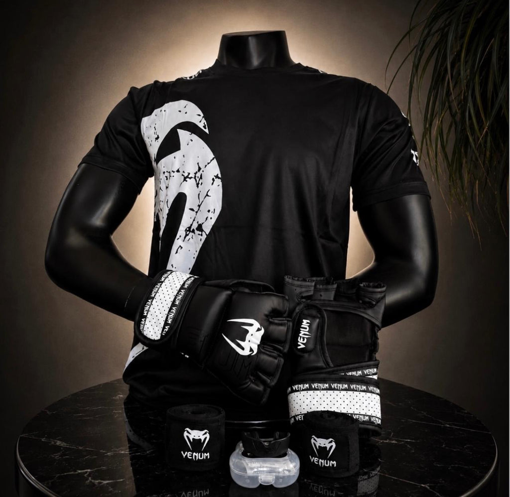Venum MMA Complete Training Set – Black/White
